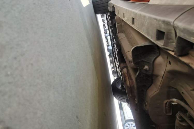 Used Buick Encore 2015 1.4T Automatic Two-Wheel Drive Urban Elite Version Left Side Sill