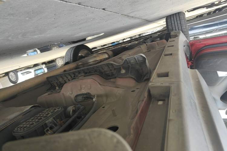 Used Buick Encore 2015 1.4T Automatic Two-Wheel Drive Urban Elite Version Left Side Sill