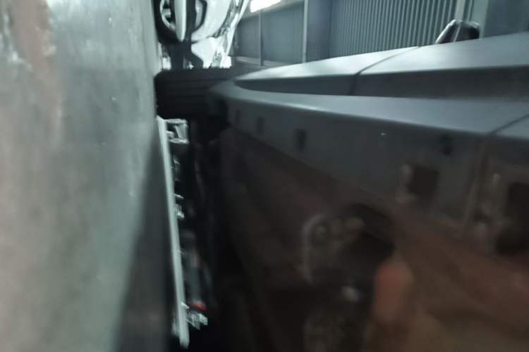 Used Buick Encore 2015 1.4T Automatic Two-Wheel Drive Urban Elite Version Left Side Sill