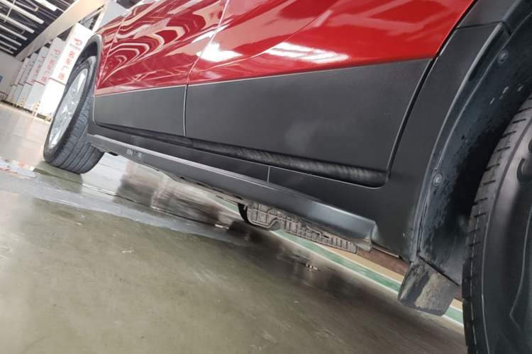 Used Buick Encore 2015 1.4T Automatic Two-Wheel Drive Urban Elite Version Left Side Sill