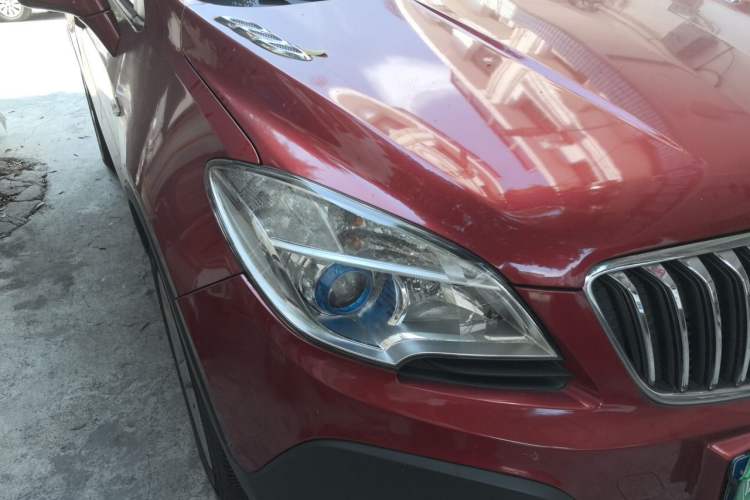 Used Buick Encore 2015 1.4T Automatic Two-Wheel Drive Urban Elite Version Right Front Headlight