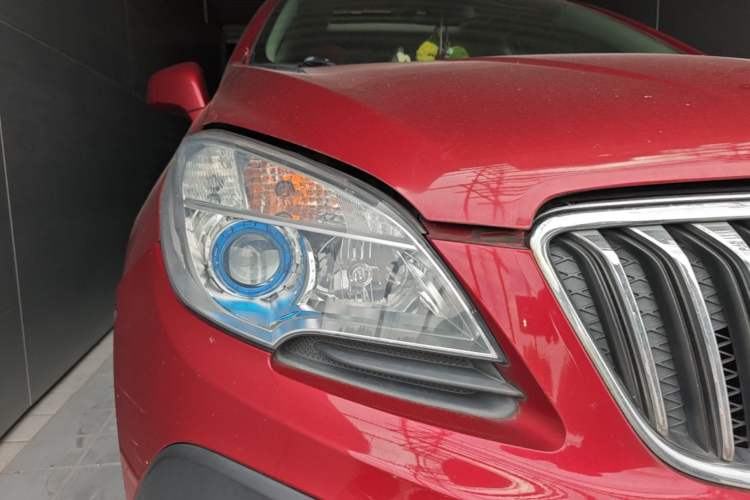 Used Buick Encore 2015 1.4T Automatic Two-Wheel Drive Urban Elite Version Right Front Headlight
