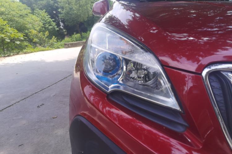 Used Buick Encore 2015 1.4T Automatic Two-Wheel Drive Urban Leading Model Right Front Headlight
