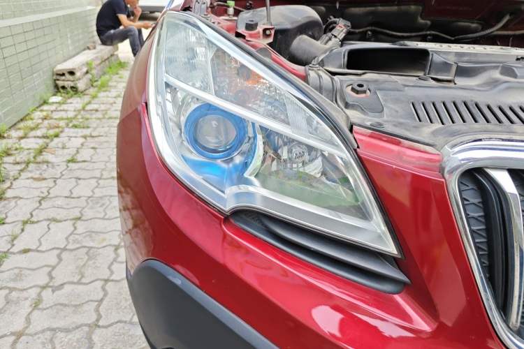 Used Buick Encore 2015 1.4T Automatic Two-Wheel Drive Urban Elite Version Right Front Headlight