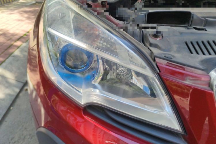 Used Buick Encore 2015 1.4T Automatic Two-Wheel Drive Urban Elite Version Right Front Headlight
