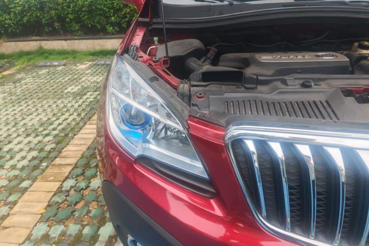 Used Buick Encore 2015 1.4T Automatic Two-Wheel Drive Urban Elite Version Right Front Headlight