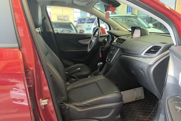 Used Buick Encore 2015 1.4T Automatic Two-Wheel Drive Urban Elite Version Right Front Seat