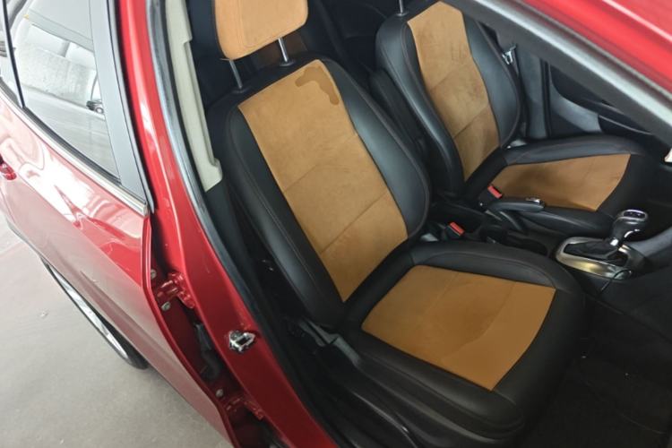 Used Buick Encore 2015 1.4T Automatic Two-Wheel Drive Urban Leading Model Right Front Seat
