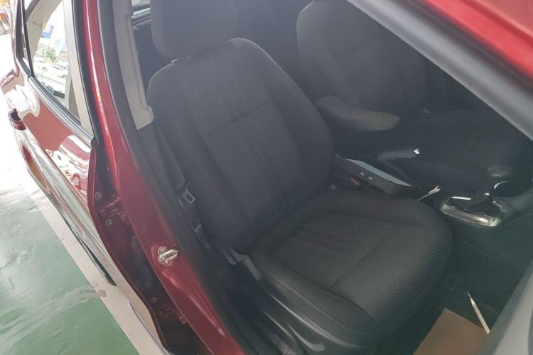 Used Buick Encore 2015 1.4T Automatic Two-Wheel Drive Urban Elite Version Right Front Seat