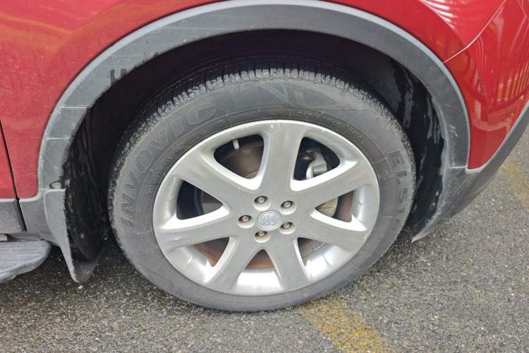 Used Buick Encore 2015 1.4T Automatic Two-Wheel Drive Urban Leading Model Right Front Wheel Hub