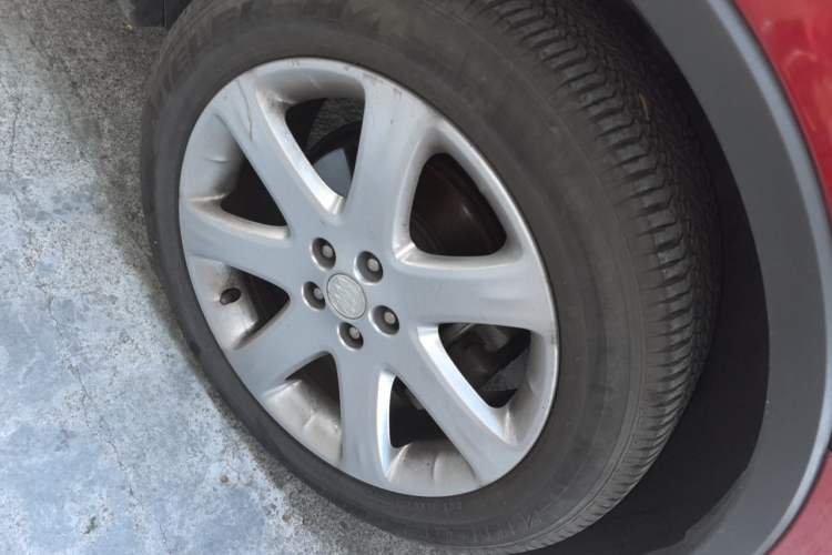 Used Buick Encore 2015 1.4T Automatic Two-Wheel Drive Urban Elite Version Right Front Wheel Hub
