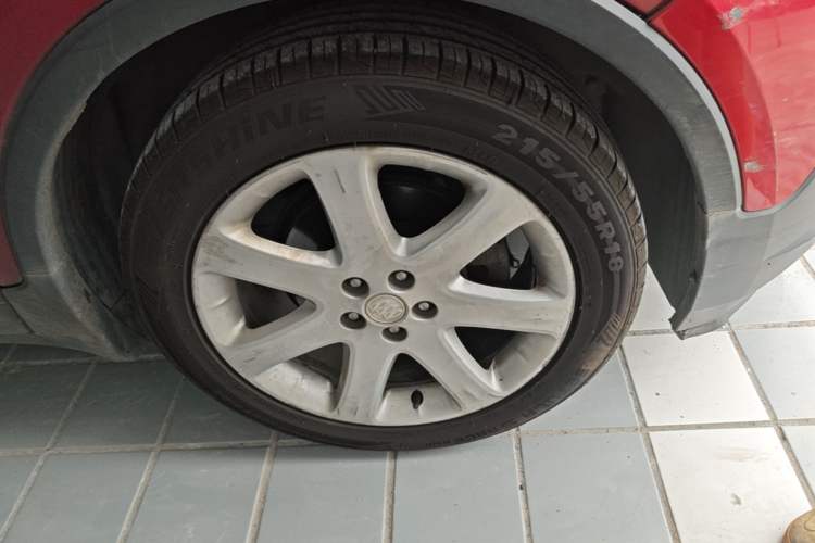 Used Buick Encore 2015 1.4T Automatic Two-Wheel Drive Urban Elite Version Right Front Wheel Hub