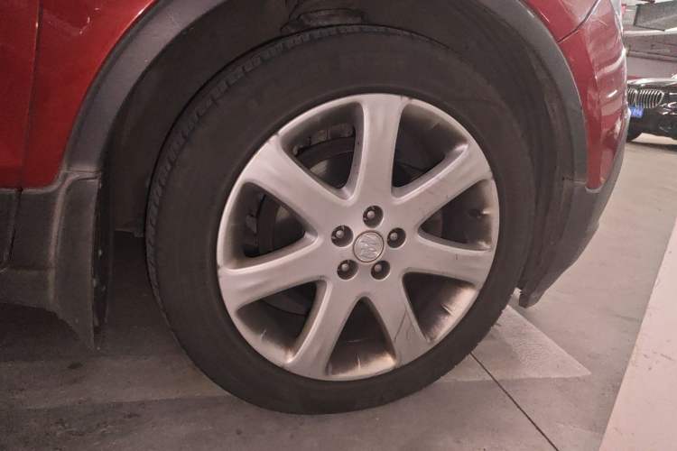 Used Buick Encore 2015 1.4T Automatic Two-Wheel Drive Urban Elite Version Right Front Wheel Hub