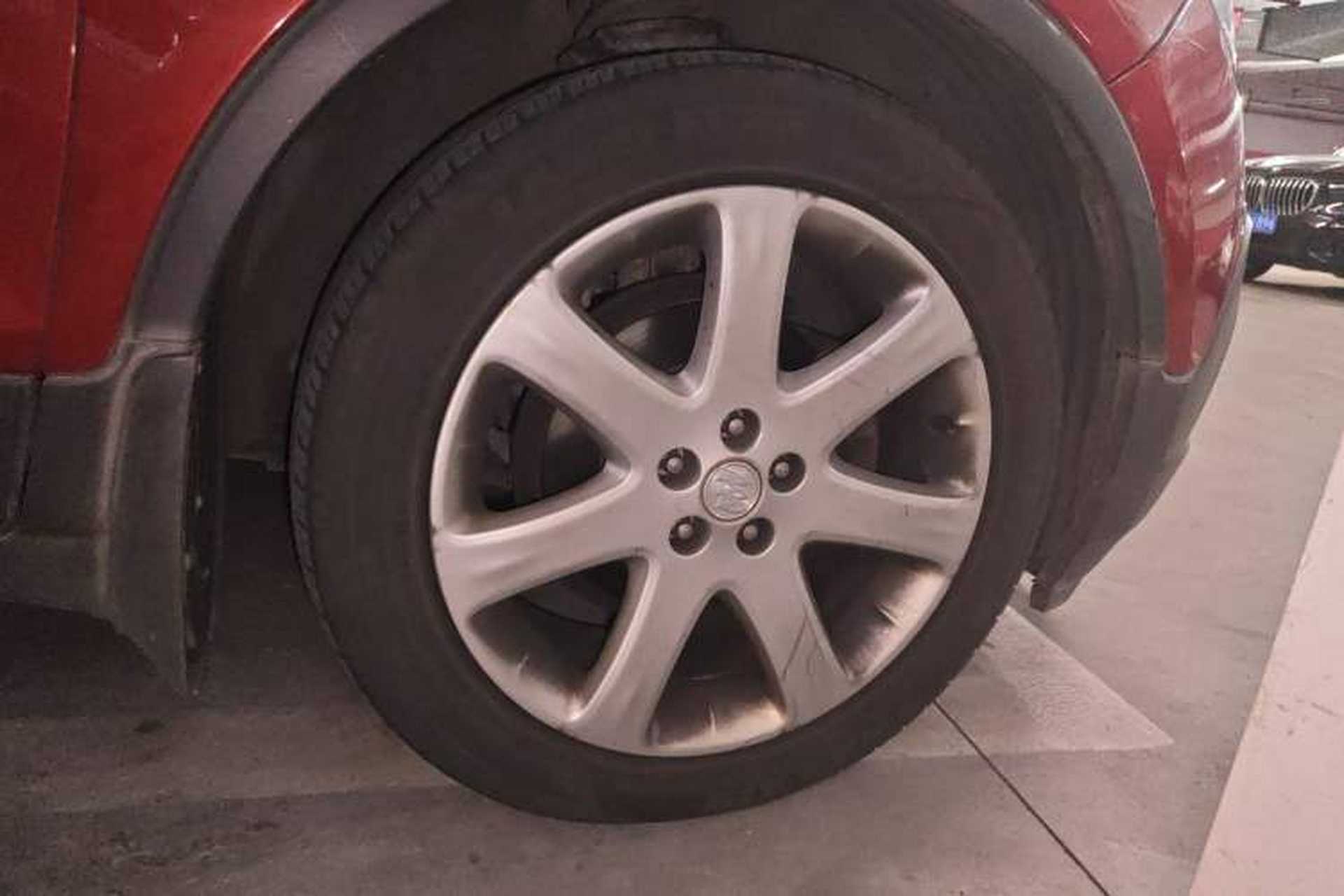 Used Buick Encore 2015 1.4T Automatic Two-Wheel Drive Urban Elite Version Right Front Wheel Hub