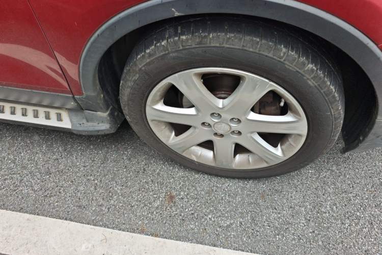 Used Buick Encore 2015 1.4T Automatic Two-Wheel Drive Urban Leading Model Right Front Wheel Hub