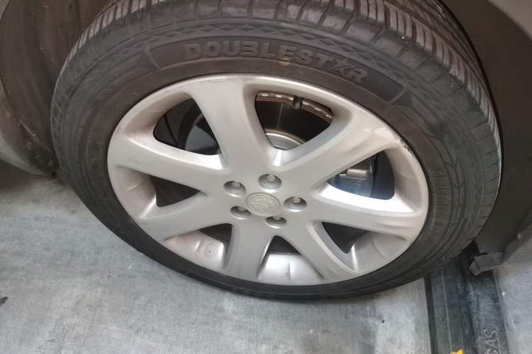 Used Buick Encore 2015 1.4T Automatic Two-Wheel Drive Urban Elite Version Right Front Wheel Hub