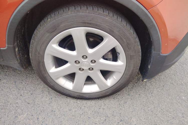 Used Buick Encore 2015 1.4T Automatic Two-Wheel Drive Urban Elite Version Right Front Wheel Hub