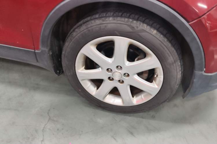 Used Buick Encore 2015 1.4T Automatic Two-Wheel Drive Urban Elite Version Right Front Wheel Hub