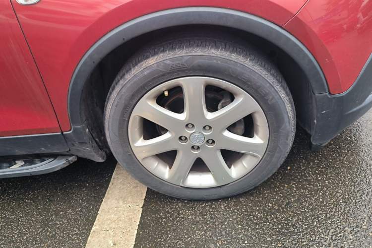 Used Buick Encore 2015 1.4T Automatic Two-Wheel Drive Urban Elite Version Right Front Wheel Hub