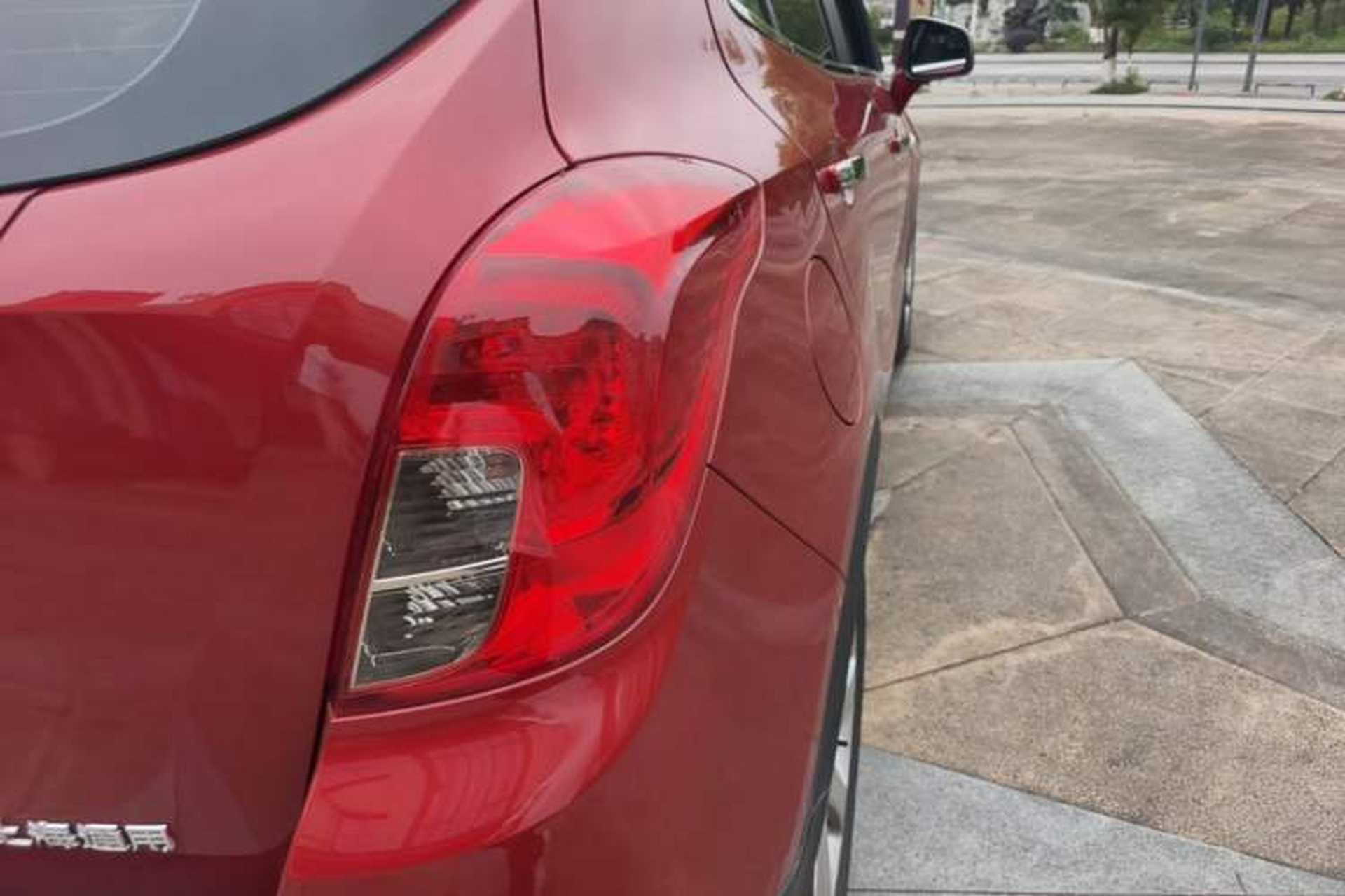 Used Buick Encore 2015 1.4T Automatic Two-Wheel Drive Urban Elite Version Right Rear Taillight