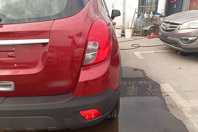 Used Buick Encore 2015 1.4T Automatic Two-Wheel Drive Urban Elite Version Right Rear Taillight