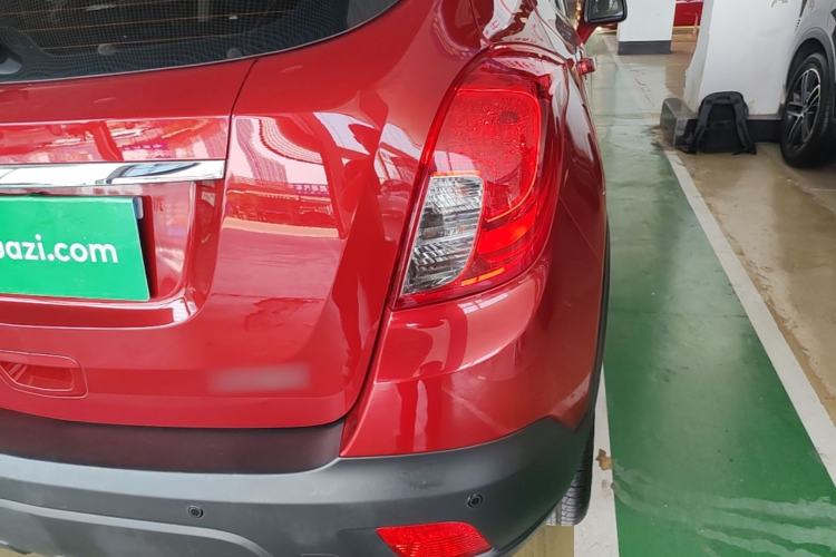 Used Buick Encore 2015 1.4T Automatic Two-Wheel Drive Urban Elite Version Right Rear Taillight