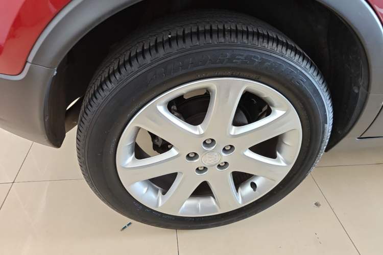 Used Buick Encore 2015 1.4T Automatic Two-Wheel Drive Urban Elite Version Right Rear Wheel Hub