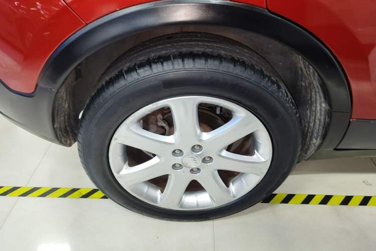 Used Buick Encore 2015 1.4T Automatic Two-Wheel Drive Urban Leading Model Right Rear Wheel Hub