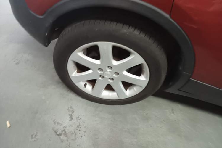 Used Buick Encore 2015 1.4T Automatic Two-Wheel Drive Urban Elite Version Right Rear Wheel Hub