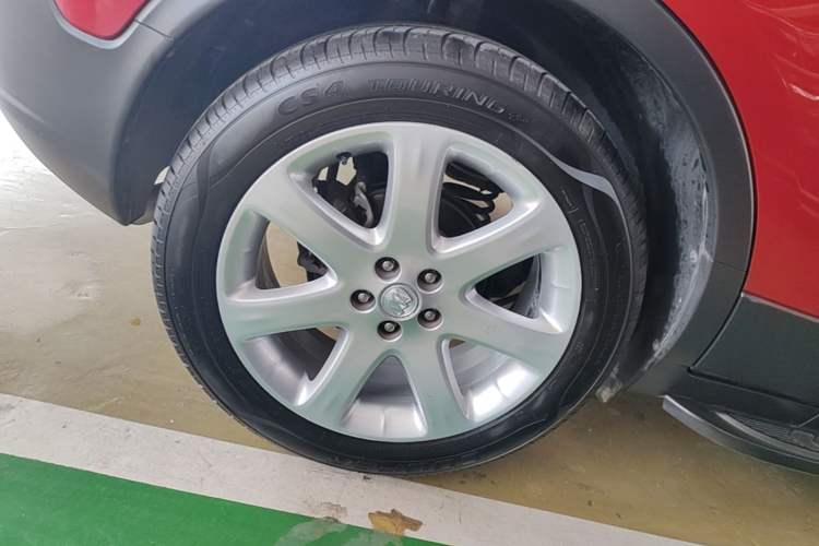 Used Buick Encore 2015 1.4T Automatic Two-Wheel Drive Urban Elite Version Right Rear Wheel Hub