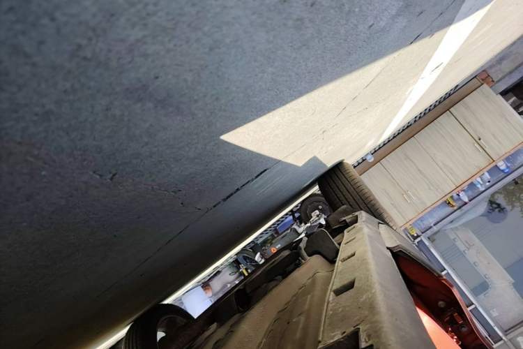 Used Buick Encore 2015 1.4T Automatic Two-Wheel Drive Urban Elite Version Right Side Sill