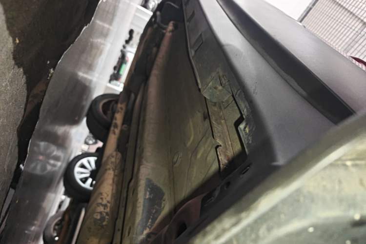 Used Buick Encore 2015 1.4T Automatic Two-Wheel Drive Urban Leading Model Right Side Sill