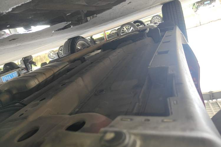 Used Buick Encore 2015 1.4T Automatic Two-Wheel Drive Urban Elite Version Right Side Sill