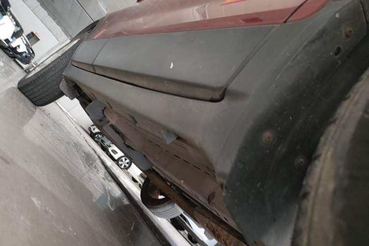 Used Buick Encore 2015 1.4T Automatic Two-Wheel Drive Urban Elite Version Right Side Sill