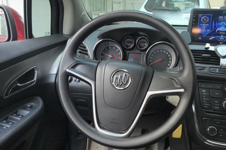 Used Buick Encore 2015 1.4T Automatic Two-Wheel Drive Urban Elite Version Steering Wheel