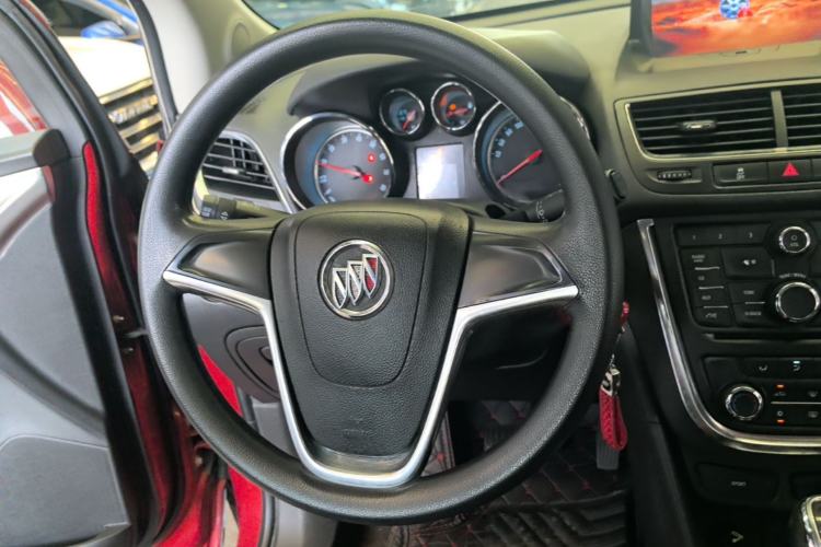 Used Buick Encore 2015 1.4T Automatic Two-Wheel Drive Urban Elite Version Steering Wheel