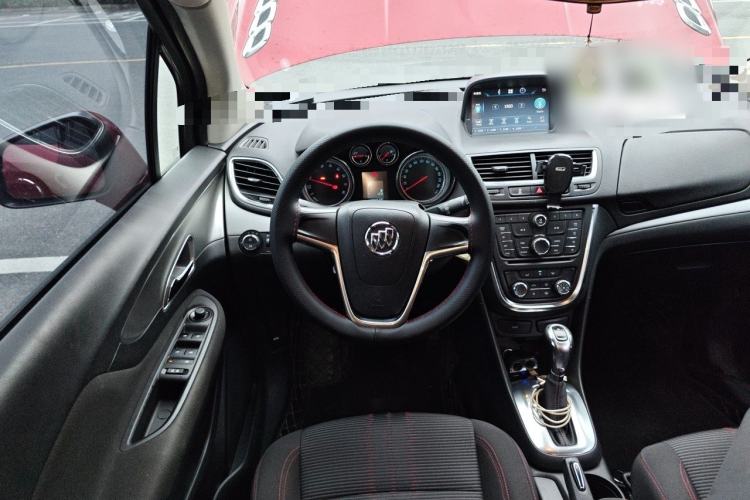 Used Buick Encore 2015 1.4T Automatic Two-Wheel Drive Urban Elite Version Steering Wheel