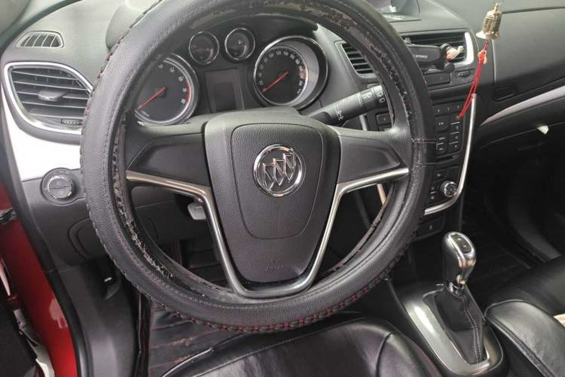 Used Buick Encore 2015 1.4T Automatic Two-Wheel Drive Urban Elite Version Steering Wheel