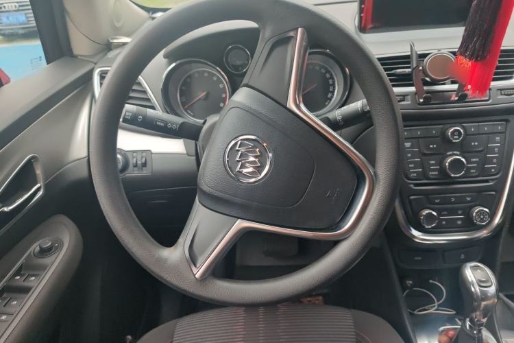 Used Buick Encore 2015 1.4T Automatic Two-Wheel Drive Urban Elite Version Steering Wheel