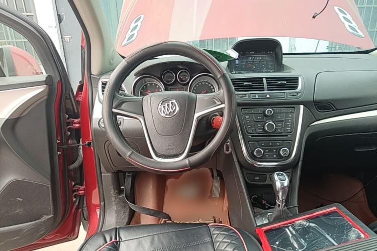 Used Buick Encore 2015 1.4T Automatic Two-Wheel Drive Urban Elite Version Steering Wheel