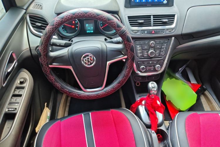 Used Buick Encore 2015 1.4T Automatic Two-Wheel Drive Urban Elite Version Steering Wheel