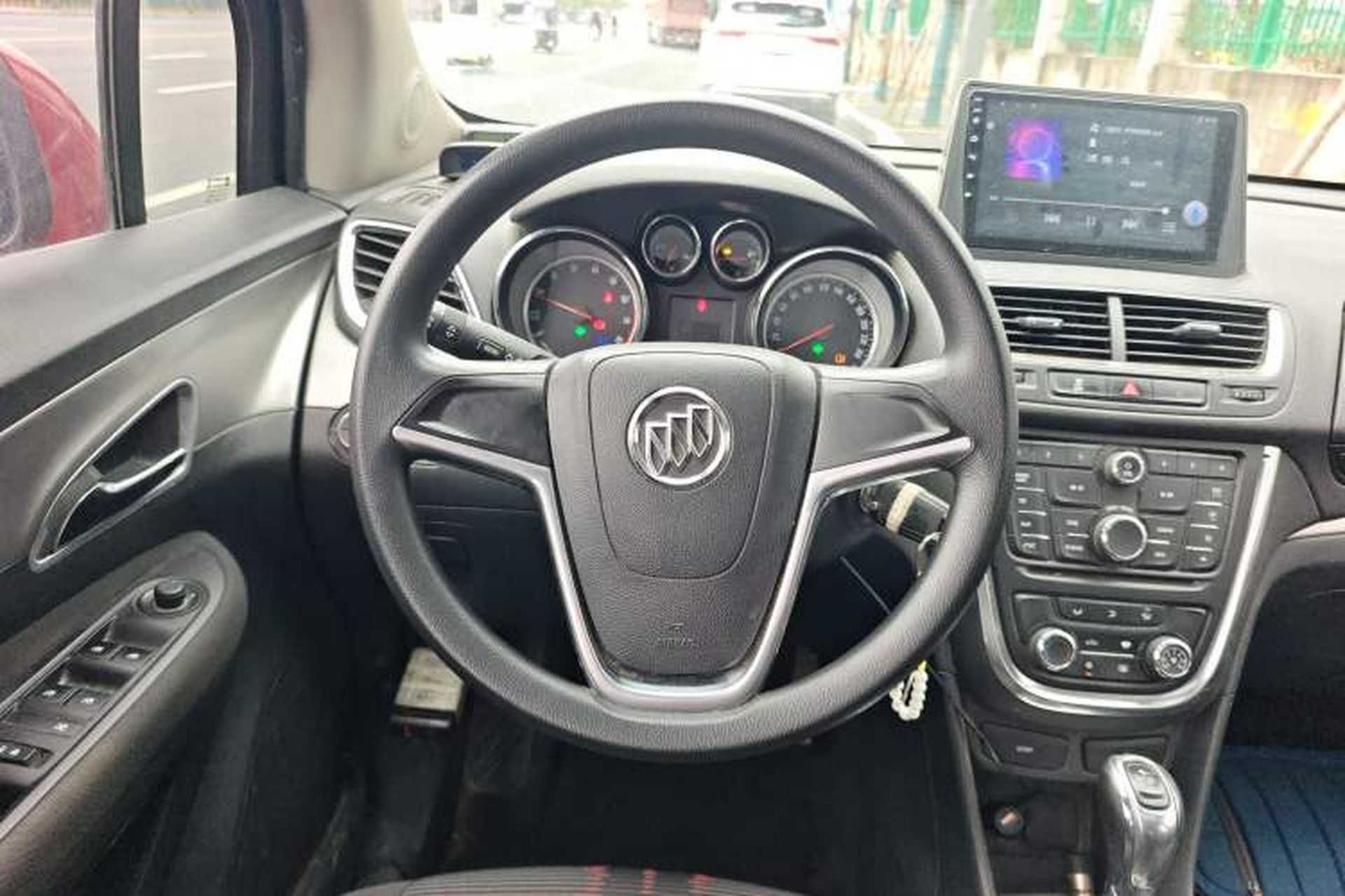 Used Buick Encore 2015 1.4T Automatic Two-Wheel Drive Urban Elite Version Steering Wheel