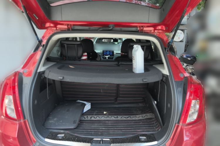 Used Buick Encore 2015 1.4T Automatic Two-Wheel Drive Urban Elite Version Trunk