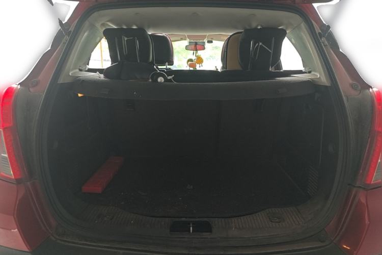 Used Buick Encore 2015 1.4T Automatic Two-Wheel Drive Urban Elite Version Trunk