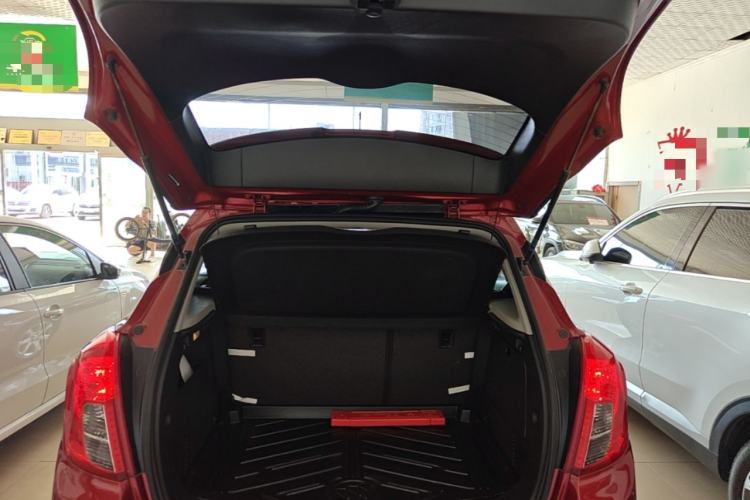 Used Buick Encore 2015 1.4T Automatic Two-Wheel Drive Urban Elite Version Trunk