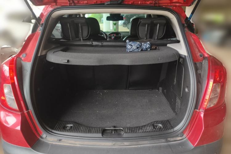 Used Buick Encore 2015 1.4T Automatic Two-Wheel Drive Urban Elite Version Trunk