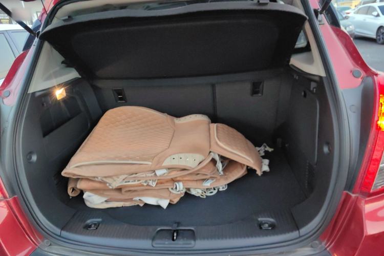 Used Buick Encore 2015 1.4T Automatic Two-Wheel Drive Urban Elite Version Trunk