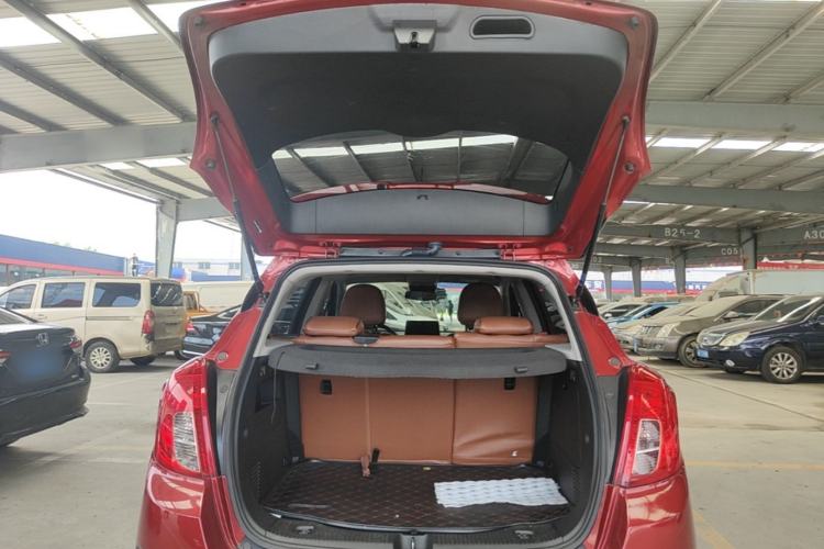 Used Buick Encore 2015 1.4T Automatic Two-Wheel Drive Urban Elite Version Trunk