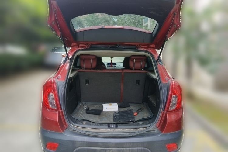 Used Buick Encore 2015 1.4T Automatic Two-Wheel Drive Urban Elite Version Trunk
