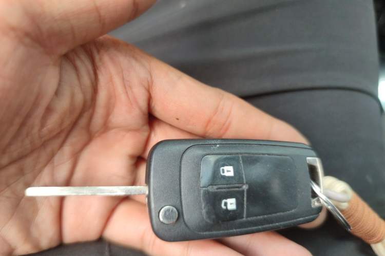 Used Buick Encore 2015 1.4T Automatic Two-Wheel Drive Urban Elite Version Vehicle Key